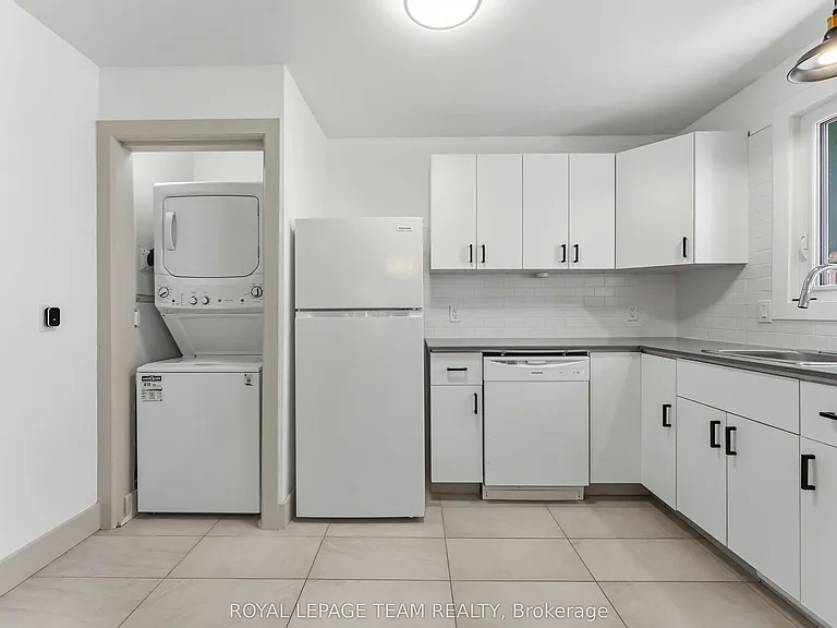 204 Donald St #2 — Photo 14