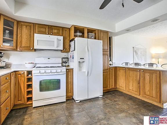 5th image of 1601 Hays Dr