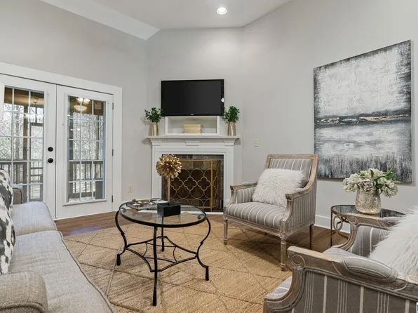 3981 Graham Dr, Irondale, AL 35210