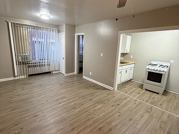 4th image of 2076 Elm Ave APT 4