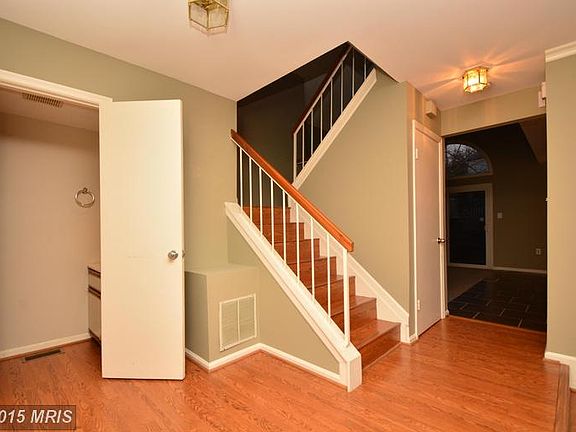3rd image of 15101 Cedar Tree Dr