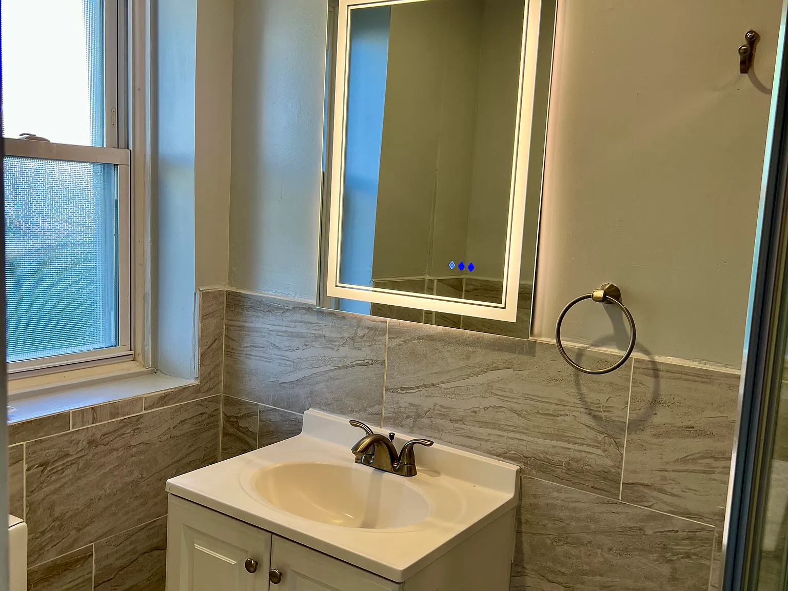 2 bed, 500 sqft, $2,200 — Photo 2