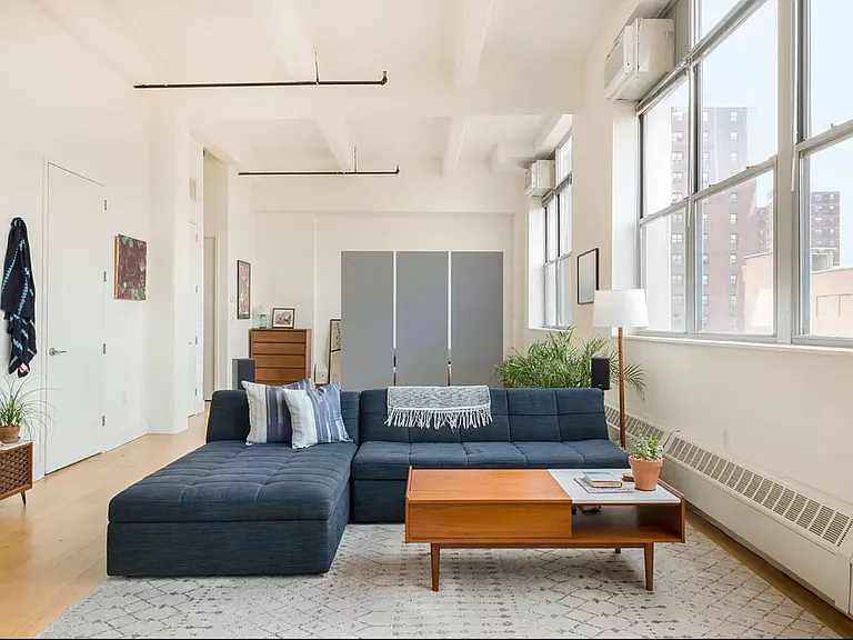 970 Kent Ave #706 — Photo 2
