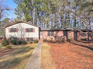 1061 Stoneridge Dr NE, Marietta, GA 30066