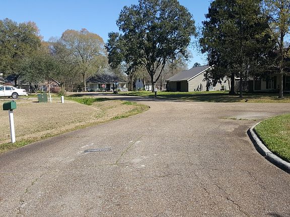 5th image of 7521 Mondart Way