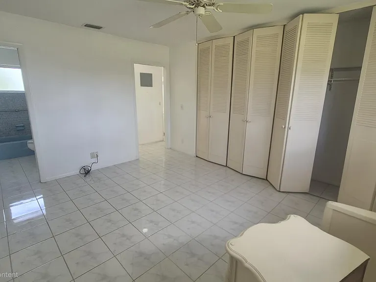 2805 Crosley Dr E #E — Photo 8