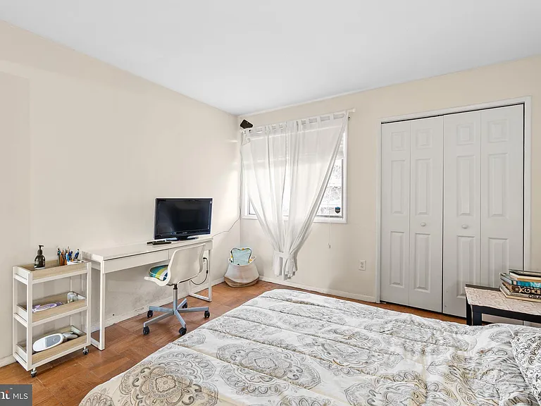 7244 Donnell Pl #D-2 — Photo 13