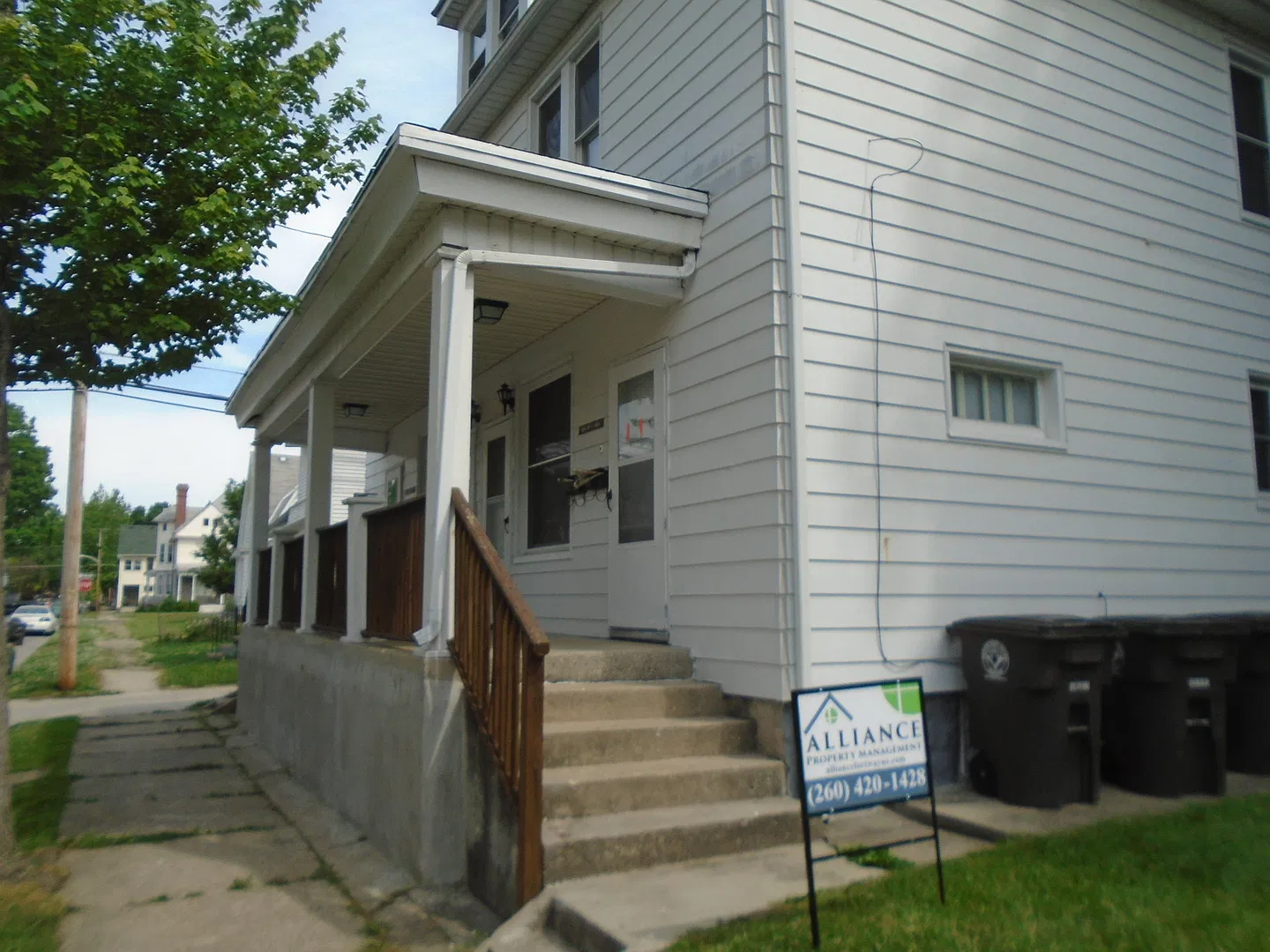 1 BR Apartment Near Downtown — Photo 2