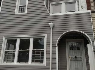 20521 110th Ave, Saint Albans, NY 11412