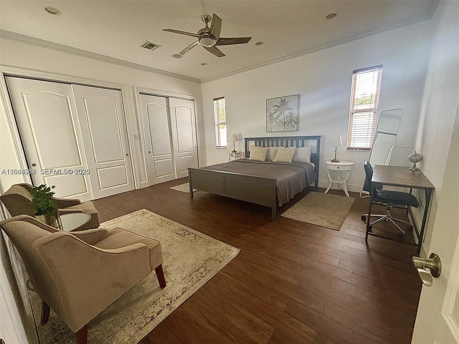Country Club Homes — Photo 4