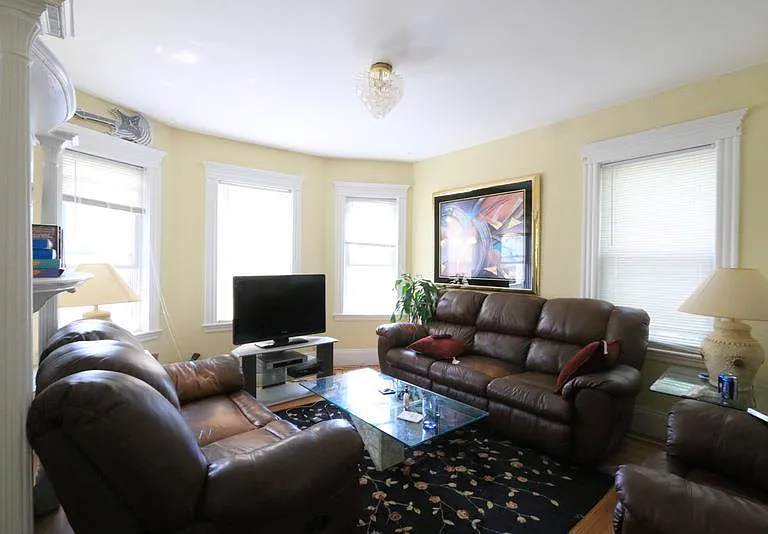 18 Park Ave #2 — Photo 6