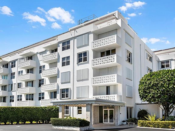 2nd image of 2840 S Ocean Blvd #4060