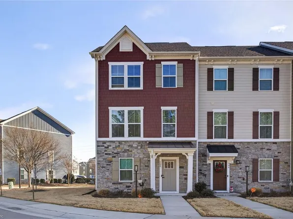 908 Capstan Way, Chesapeake, VA 23323