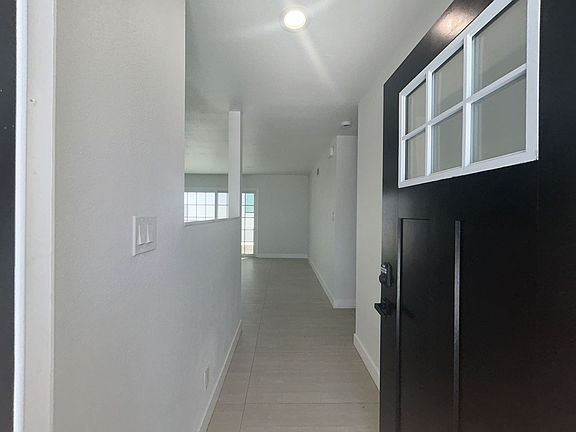 3rd image of 12611A Sungrove Cir