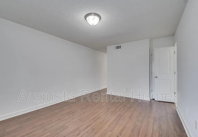 4021C Wheeler Woods Rd — Photo 6