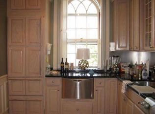 375 Lloyd Ave APT 3A, Providence, RI 02906