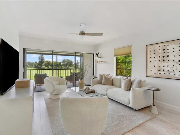 551 Greensward Lane #204-d, Delray Beach, FL 33445
