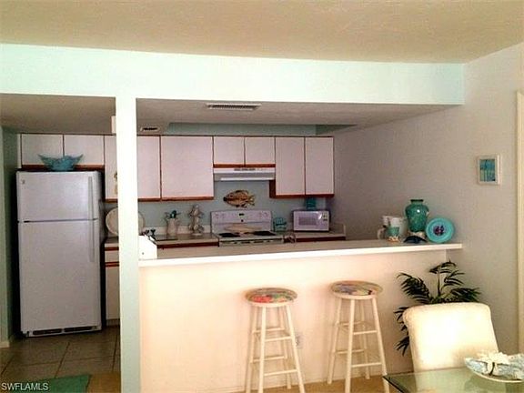 3rd image of 4140 Ashcroft Ct Unit 512