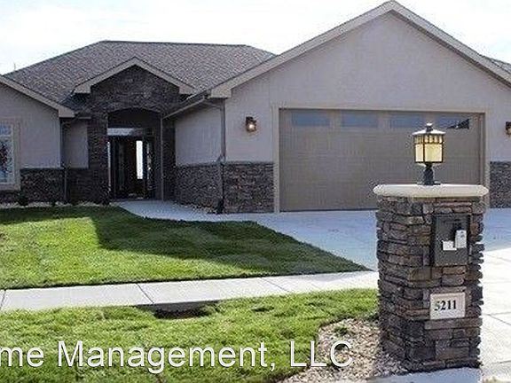 2nd image of 5211 Grand Luxe Dr