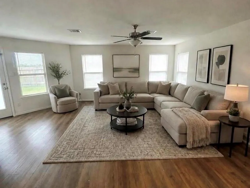 1322 Glendora Dr