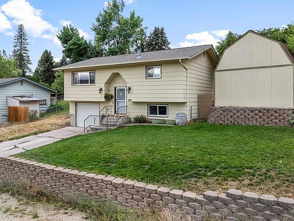 2nd image of 197 Ridgeway Dr