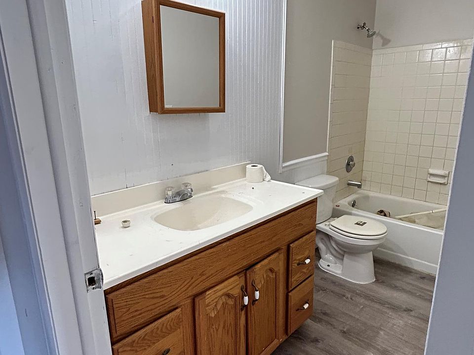 2nd image of 63 Woodlake Dr #63