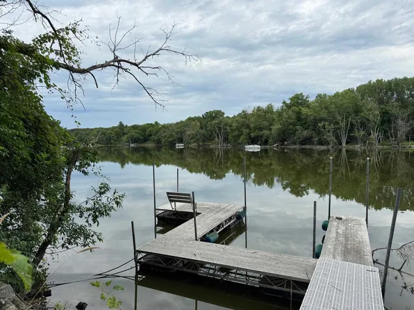 4838 West Oakwood Park Drive, Janesville, WI 53548