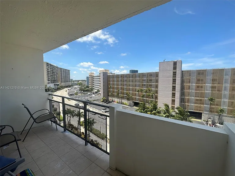 401 Golden Isles Dr #603 — Photo 7