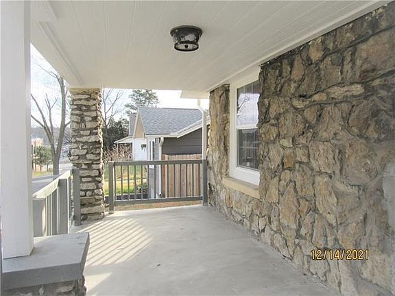 2nd image of 436 Wheeling Ave
