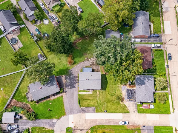 1354 Lawndale Cir, Kingsport, TN 37664
