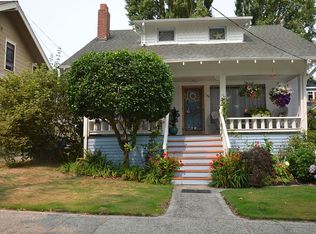 3046 NW 68th St, Seattle, WA 98117