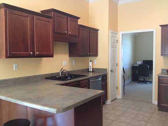 3rd image of 9837 Taylor Dr