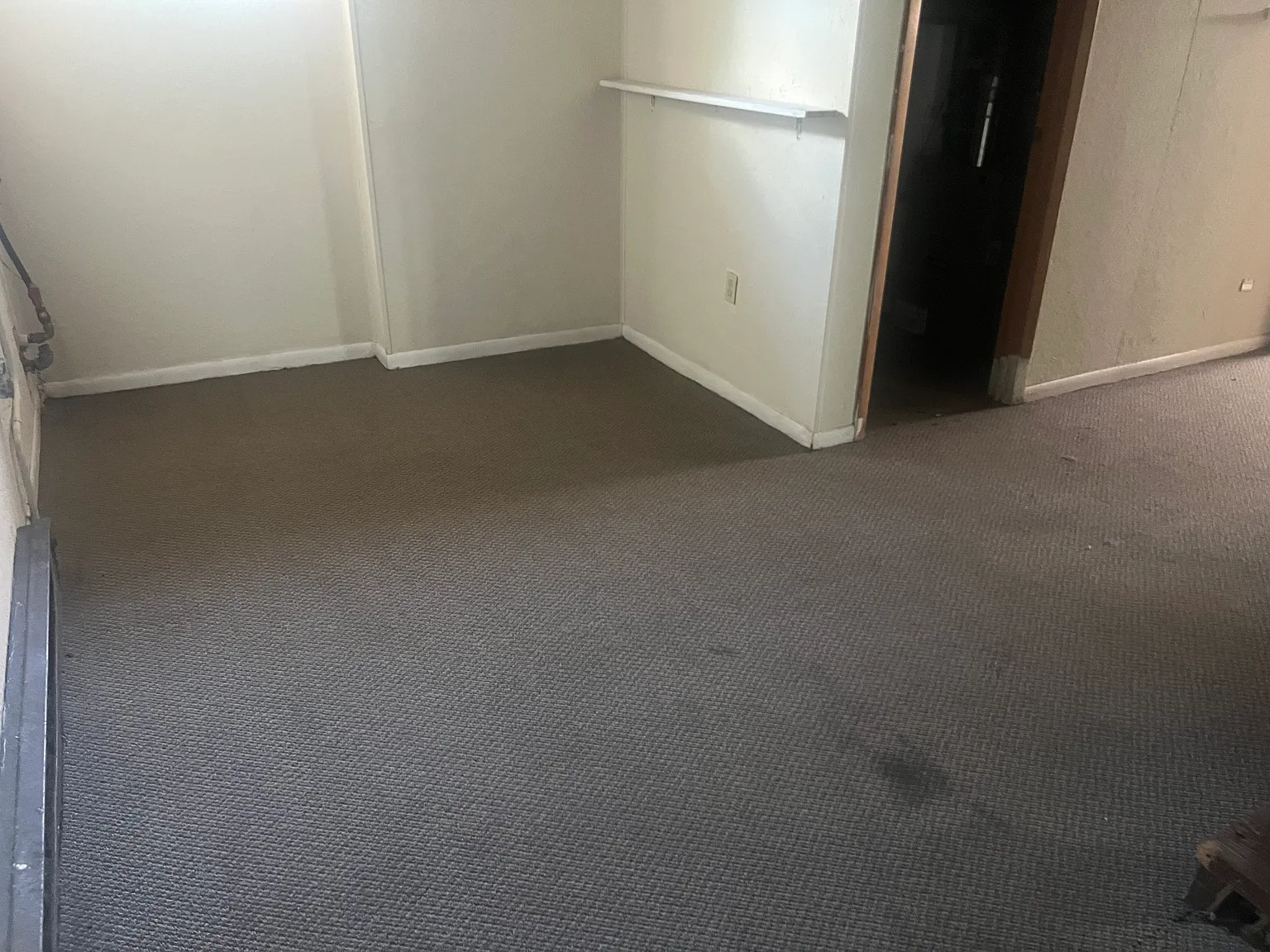 5 bed, 1560 sqft, $3,875 — Photo 2