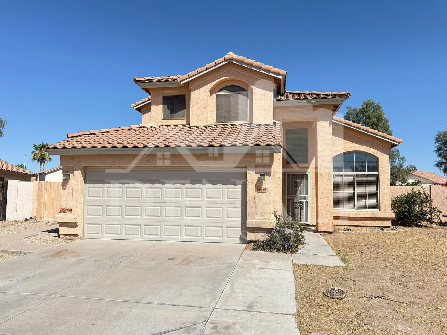 5 bed, 3.0 bath, 2053 sqft, $2,595 — Photo 1