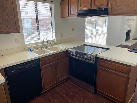 2nd image of 5724 Cancun Dr