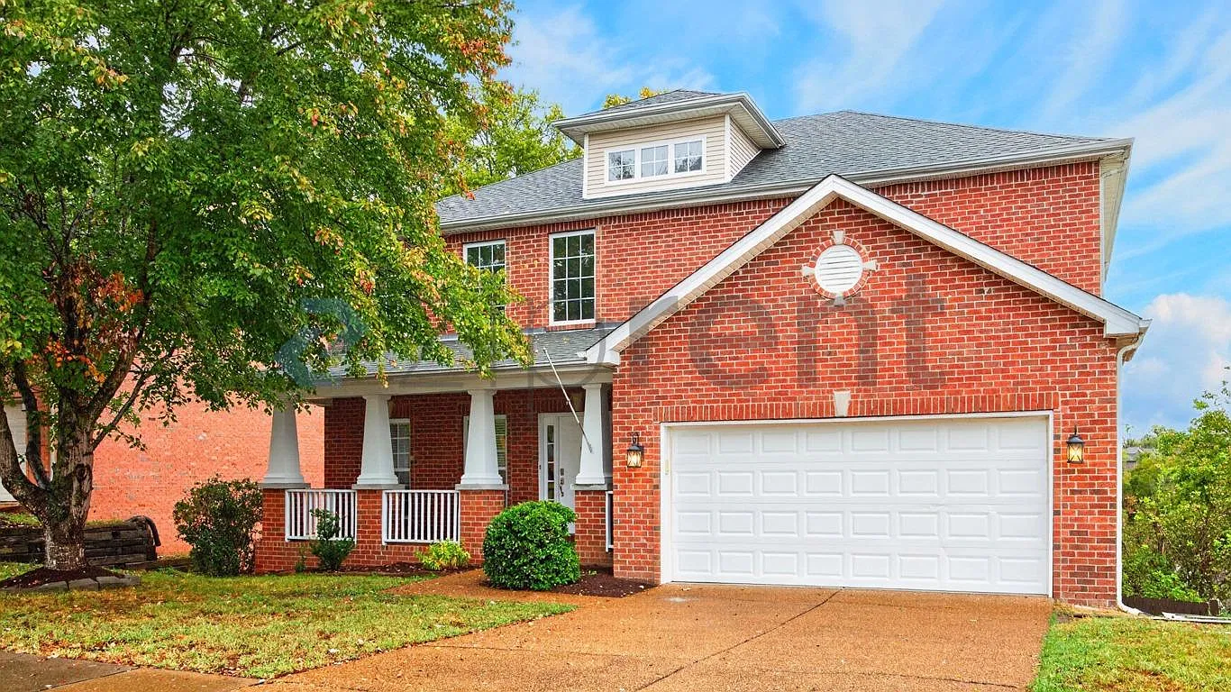 4 bed, 3.5 bath, 3004 sqft, $3,500 — Photo 2