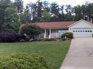 160 Timberlake Dr, Inman, SC 29349