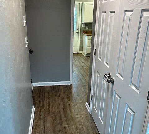 4th image of 1525 Andrews Rd NW