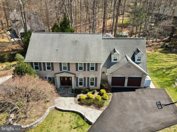 4825 Bentonbrook Dr, Fairfax, VA 22030