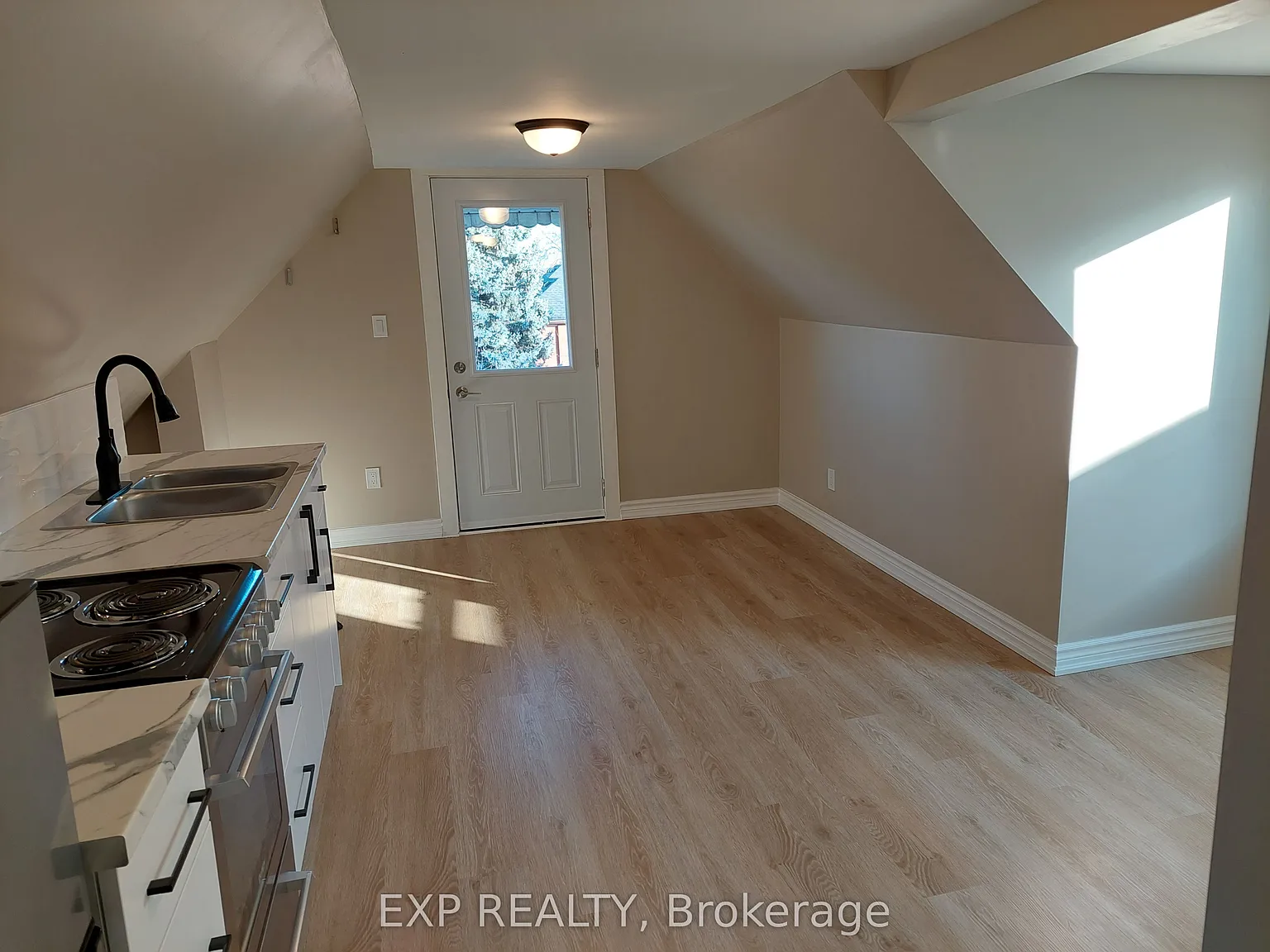 1 bed, $1,500 — Photo 4