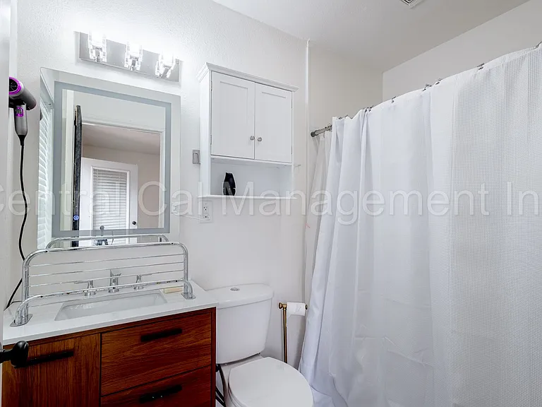 227 Oleander Ave — Photo 32