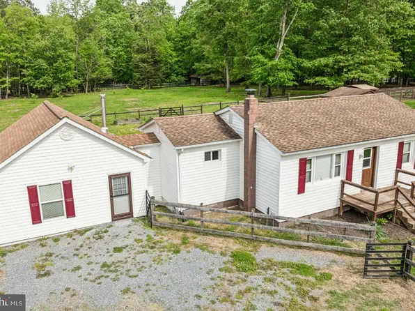 9855 Lomax Rd, Faulkner, MD 20632
