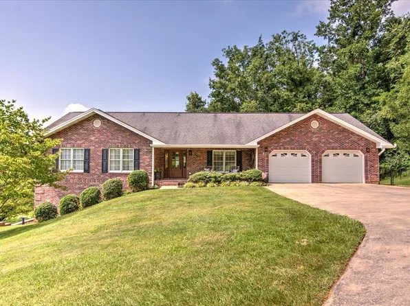 1406 Squibb Dr, Johnson City, TN 37601
