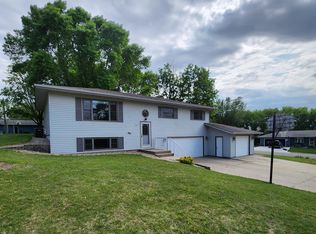 100 Inner Dr, Montgomery, MN 56069