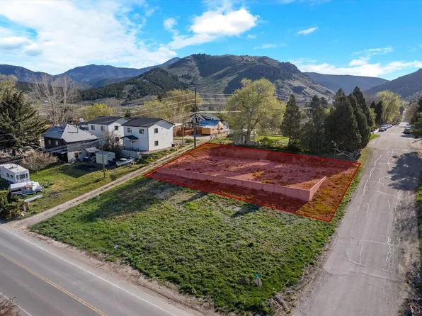 W Elm St, Lava Hot Springs, ID 83246