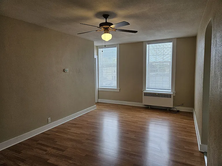 110 S Fond Du Lac Ave #5 — Photo 17