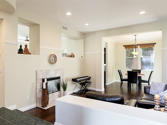 2nd image of 12161 Fidelio Way