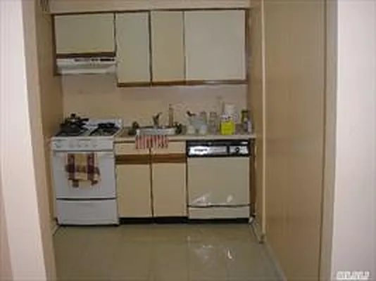 Sold by Madeleine Realty Ltd. | media 22