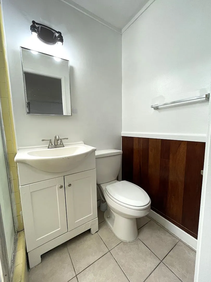 2107 Ala Wai Blvd — Photo 4