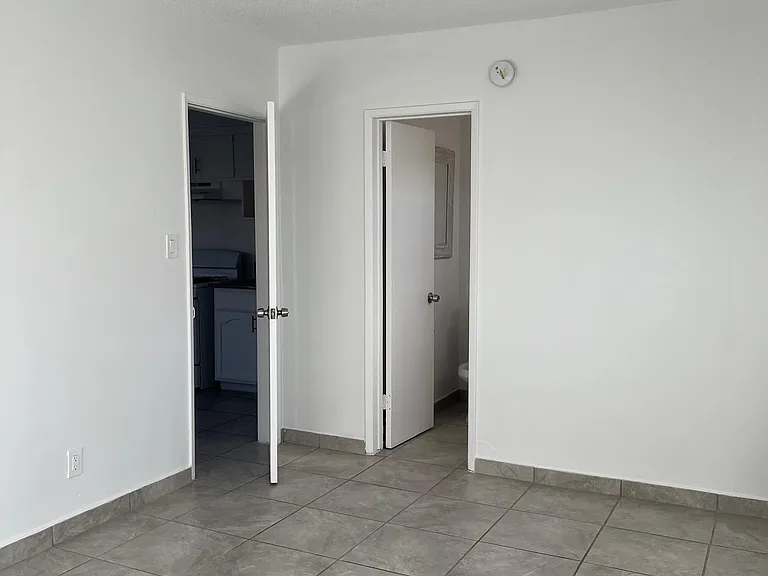 9202 Sepulveda Blvd #4 — Photo 5